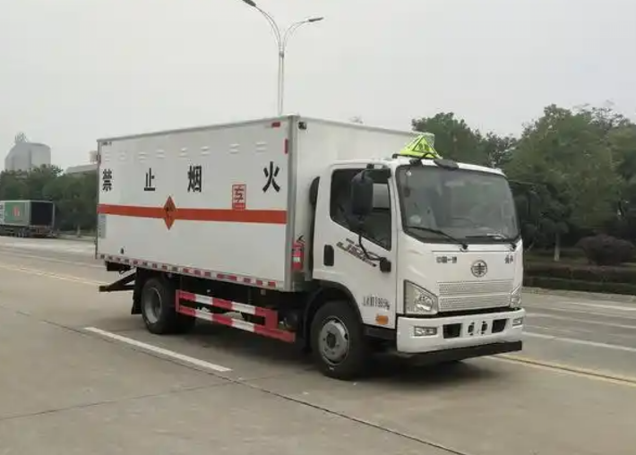 淮上爆破器材运输车可以上高速吗？